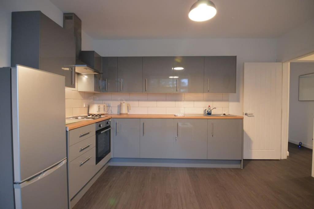 Contemporary 3 Bedroom Flat Kirkcaldy Exterior photo